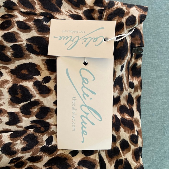 NWT Beautiful CALI BLUE lined animal print mini skirt with ruffles - Picture 4 of 8